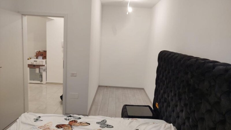 Berceni, drumul Dealul Bradului (Grand Kristal)